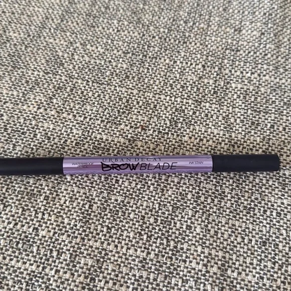 Urban Decay Brow Blade 2 in 1 - Picture 5 of 8